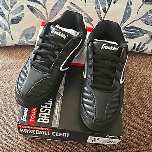 Franklin black & white baseball cleats